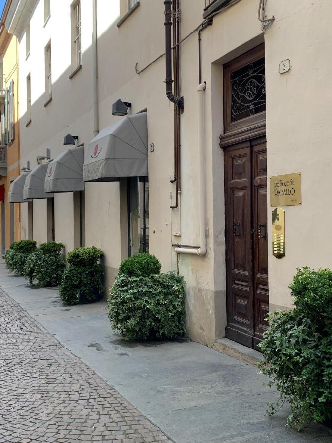 Due Dei Mille. Incantevole Casa In Centro Ad Alba Zewnętrze zdjęcie